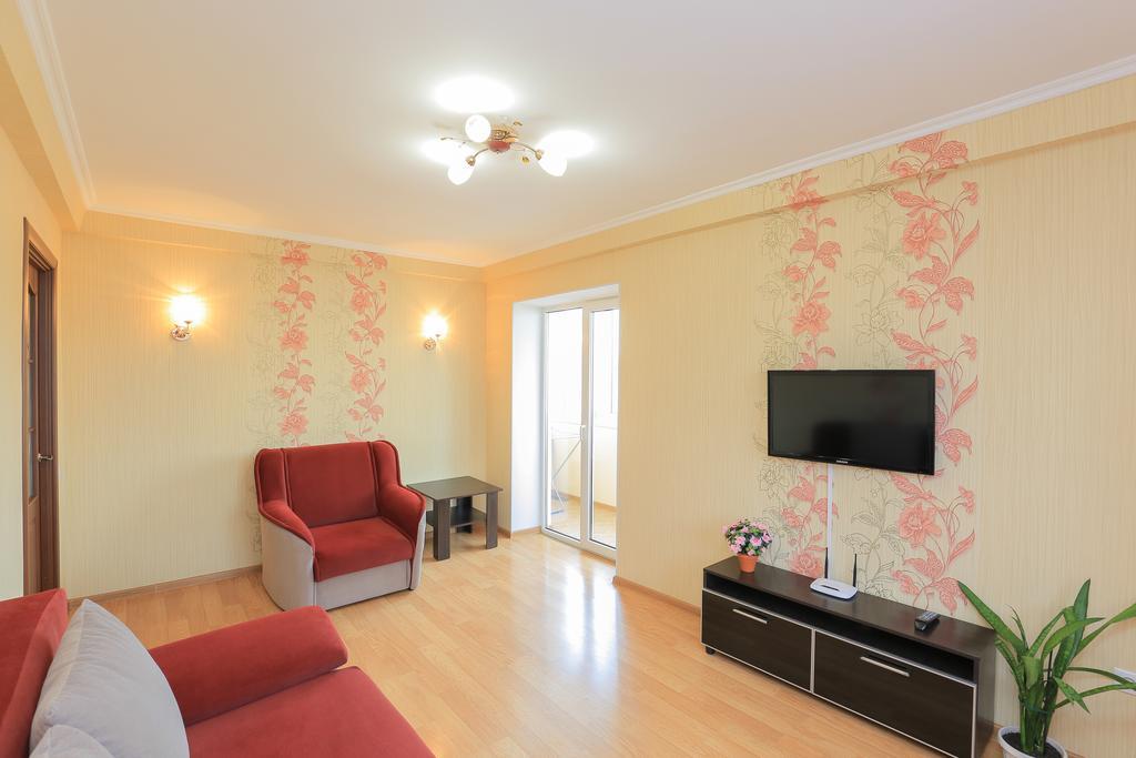 Apartment On Obolonskiy Prospect 12 Киев Экстерьер фото