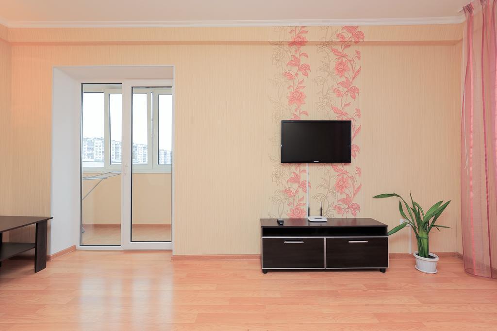 Apartment On Obolonskiy Prospect 12 Киев Экстерьер фото