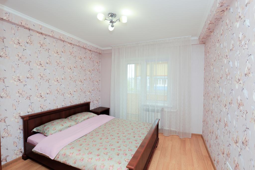 Apartment On Obolonskiy Prospect 12 Киев Экстерьер фото